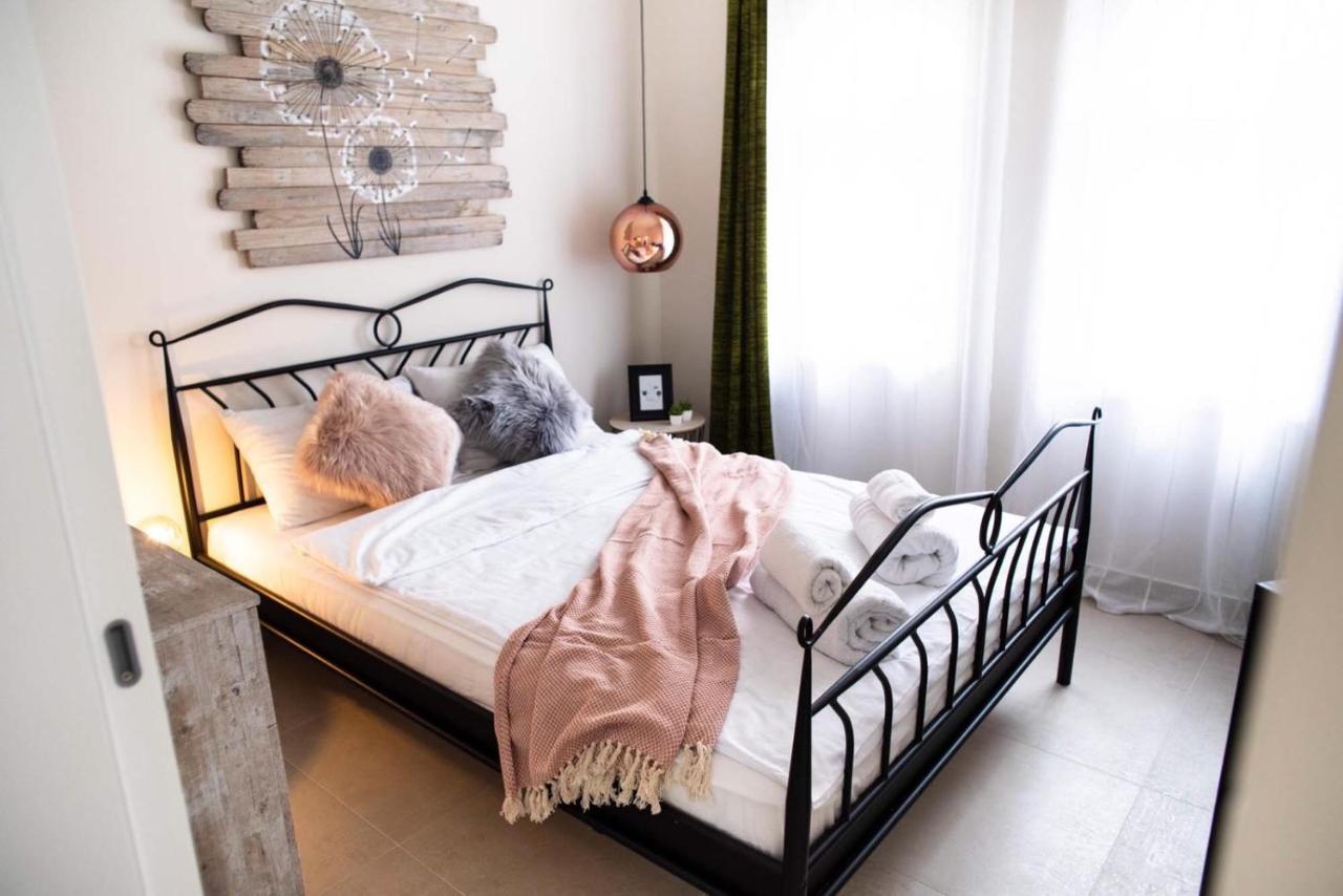 Вілла Todor Boutique House Sremska Kamenica Екстер'єр фото